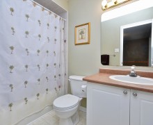 028bathroom2