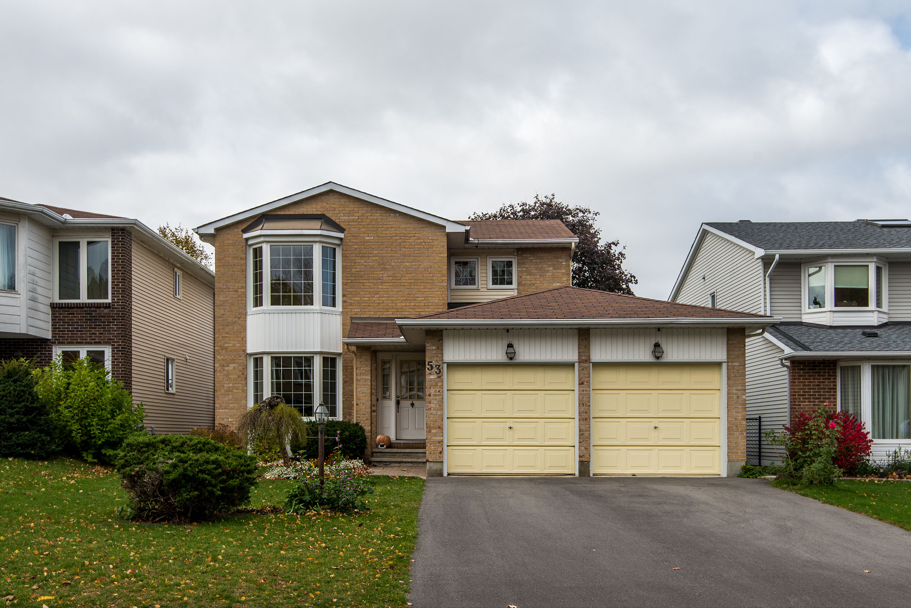 Centrepointe House Curious