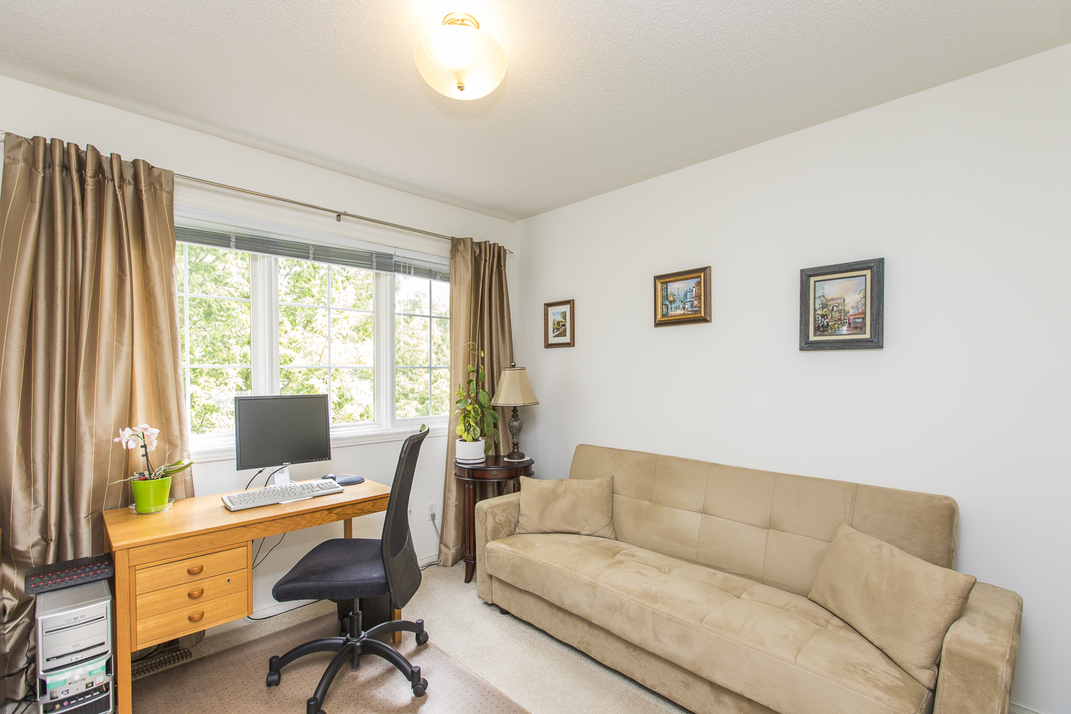 Centrepointe House Curious