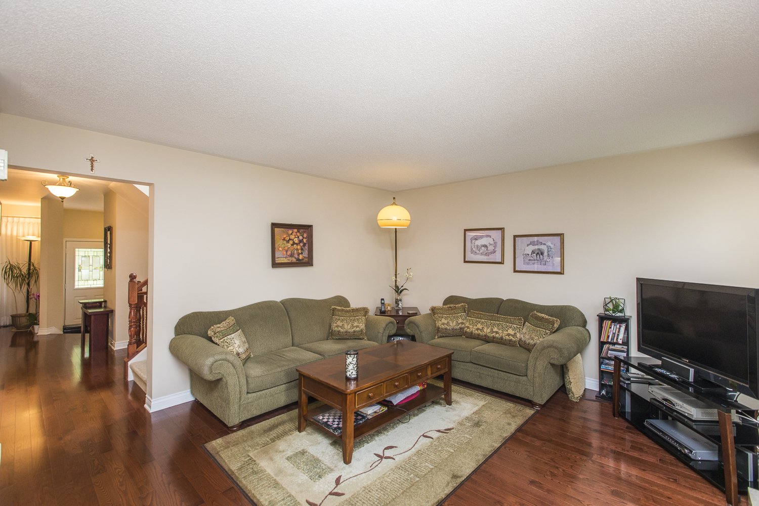 Centrepointe House Curious